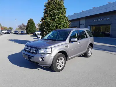 Land Rover Freelander 2.2 eD4 2WD S.W. SE del 2013 usata a Cuneo