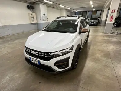 Dacia Sandero Streetway 1.0 tce Journey Eco-g 100cv 5 marce del 2024 usata a Rosa'