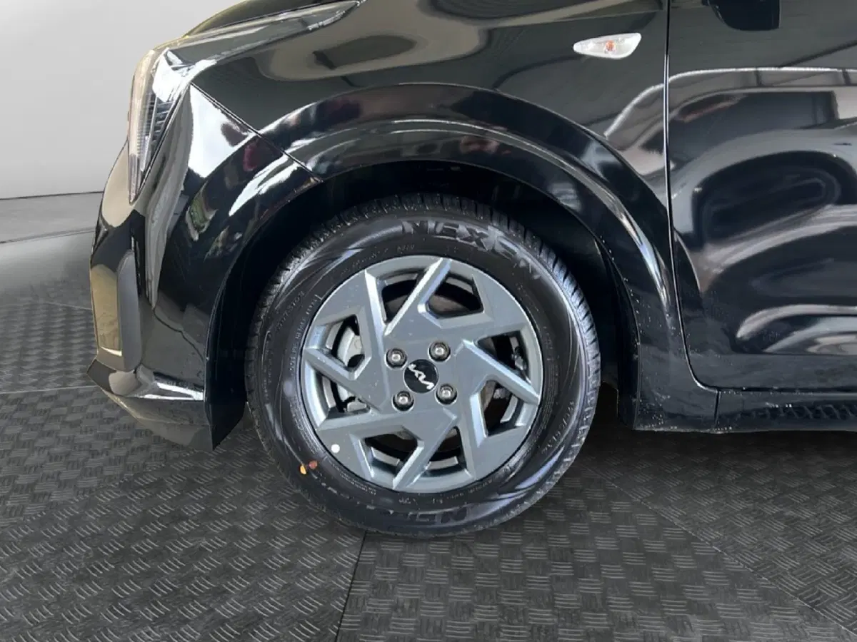 Kia Picanto nuova a Roma (9)
