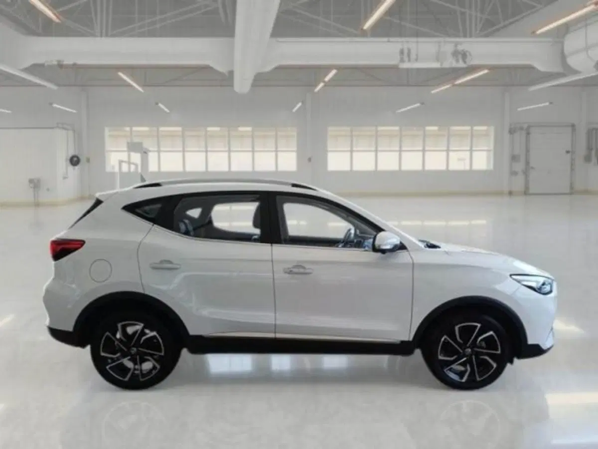Mg ZS (2021-->) usata a Catania (4)