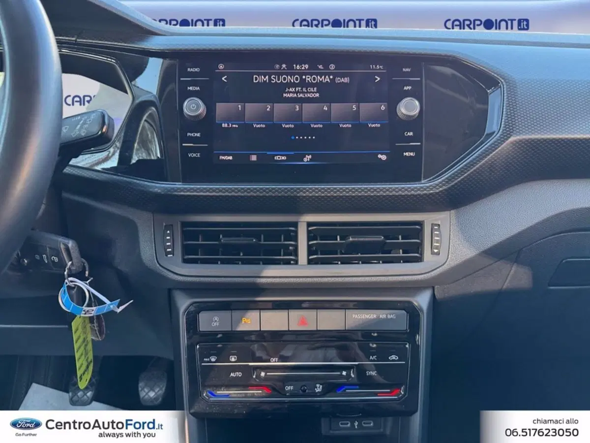 Volkswagen T-Cross usata a Roma (11)
