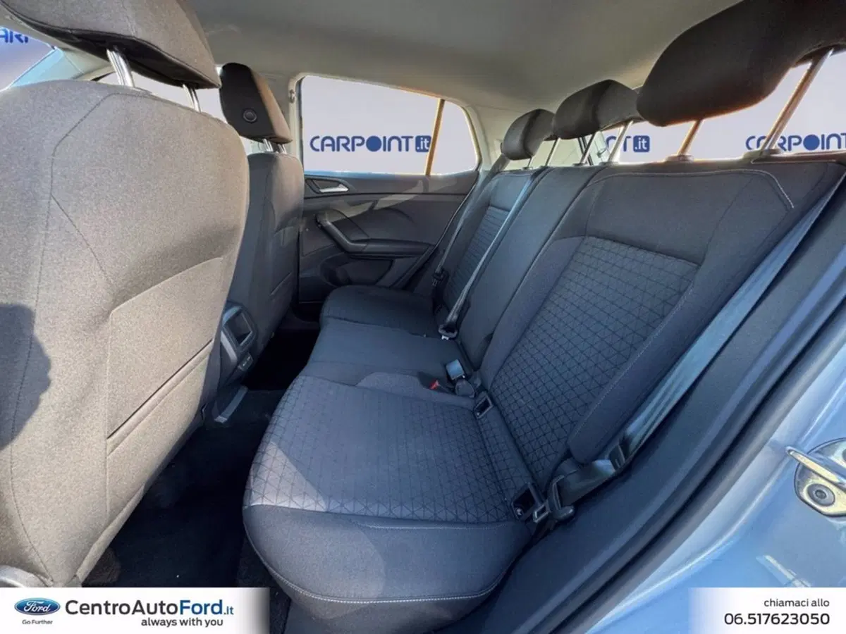 Volkswagen T-Cross usata a Roma (13)