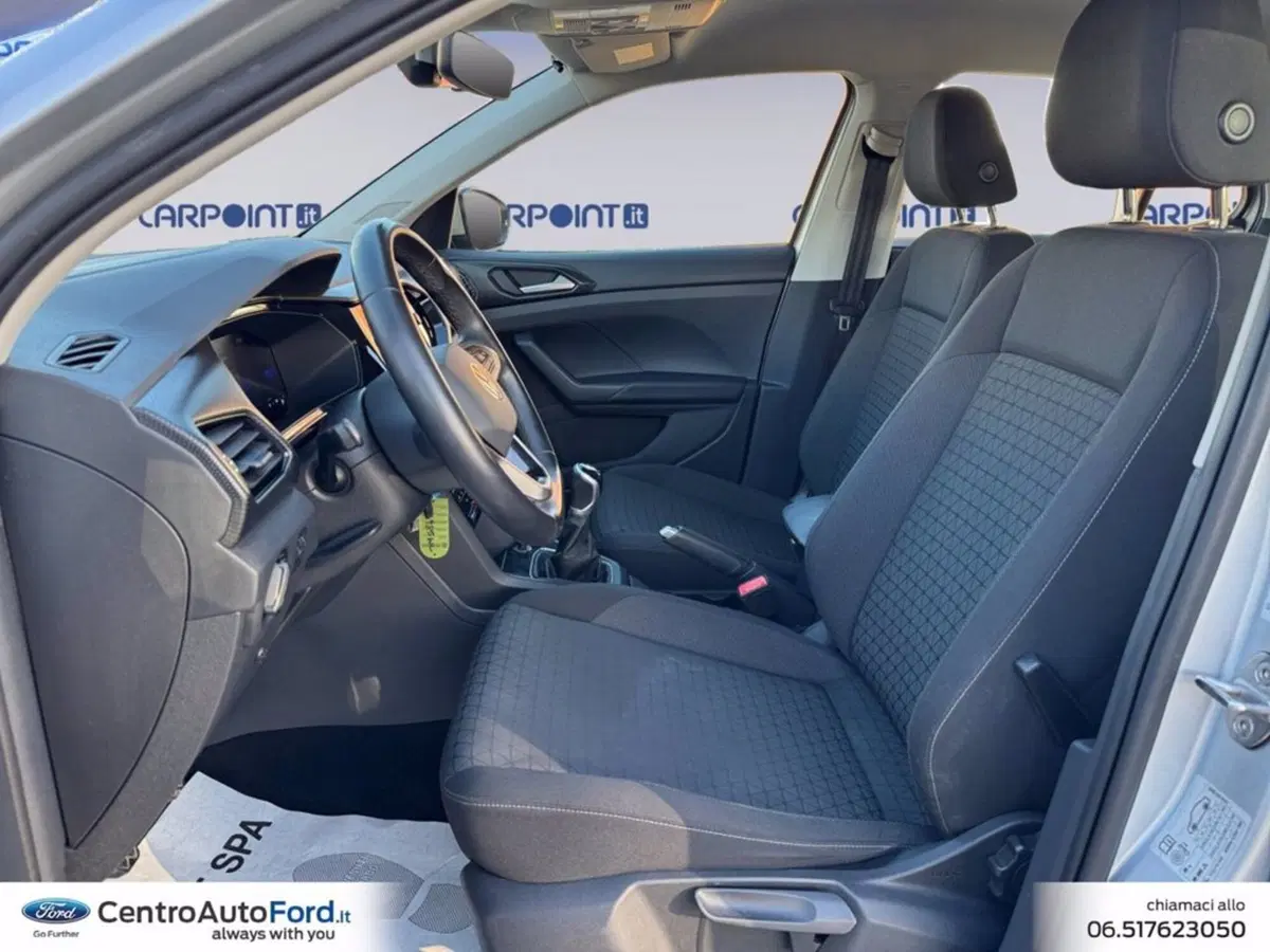 Volkswagen T-Cross usata a Roma (9)