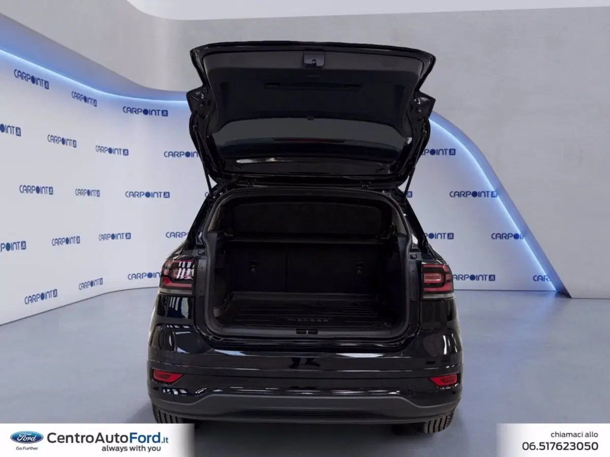 Volkswagen T-Cross usata a Roma (17)