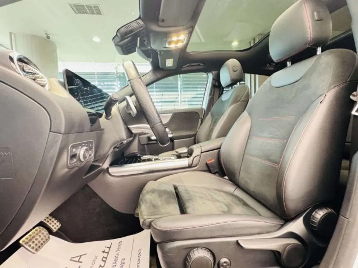 Mercedes-Benz EQA usata a Torino (10)