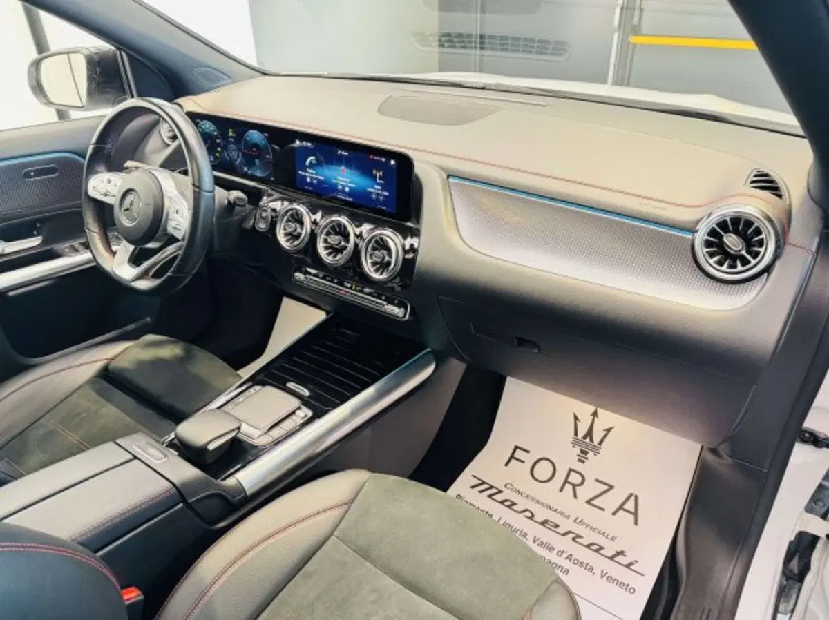 Mercedes-Benz EQA usata a Torino (14)