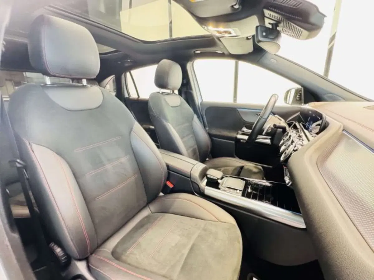 Mercedes-Benz EQA usata a Torino (15)
