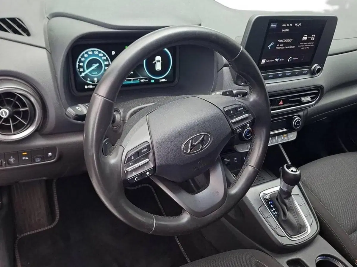 Hyundai Kona usata a Torino (11)