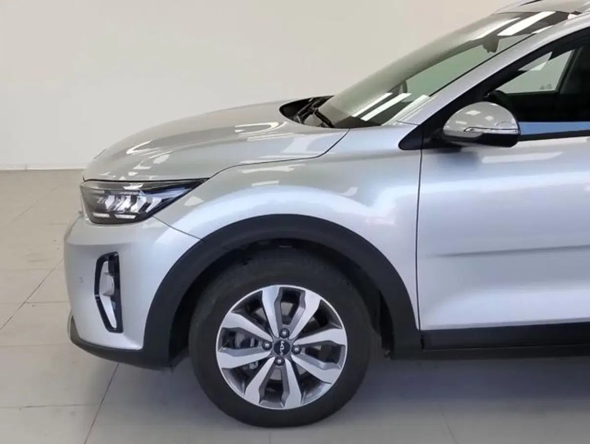 Kia Stonic usata a Como (9)