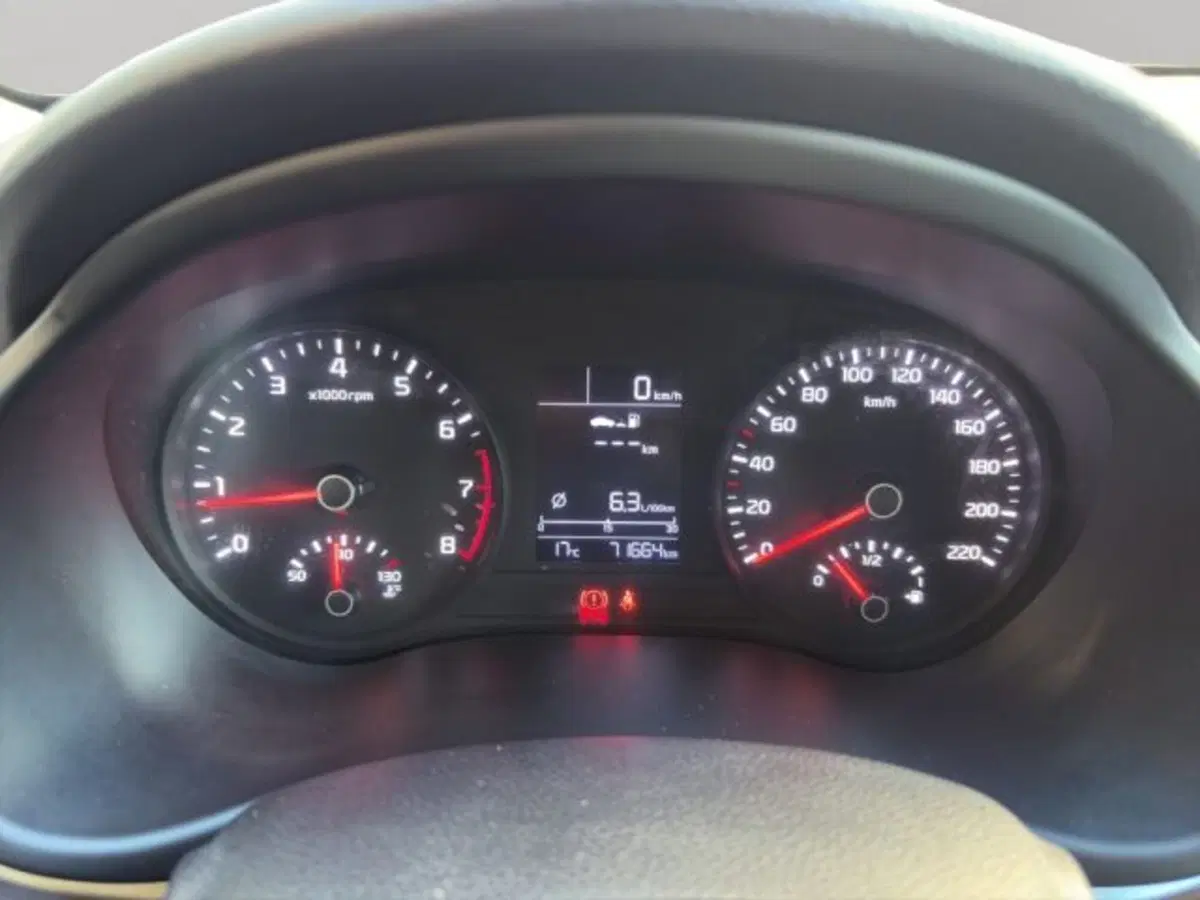 Kia Rio usata a Perugia (13)
