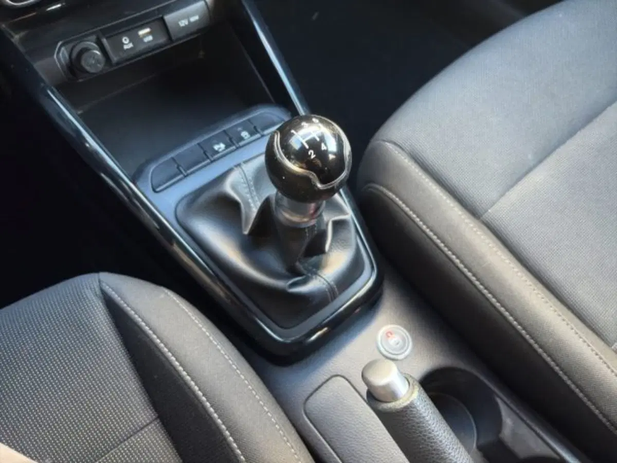 Kia Rio usata a Perugia (18)