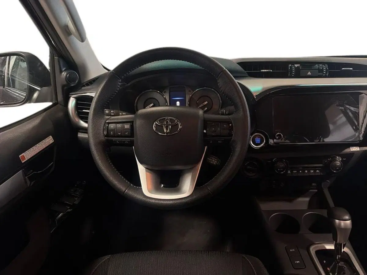 Toyota Hilux usata a Vicenza (8)