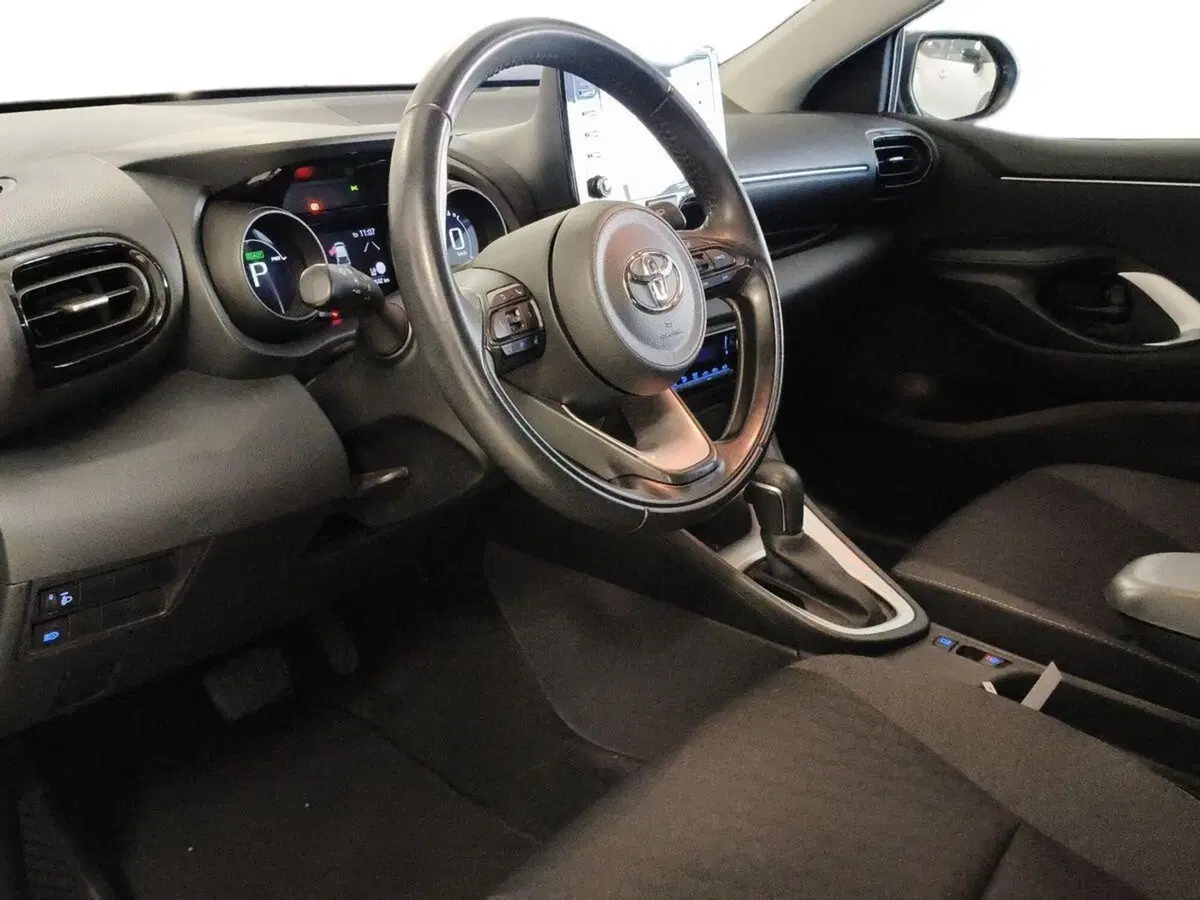 Toyota Yaris usata a Genova (7)