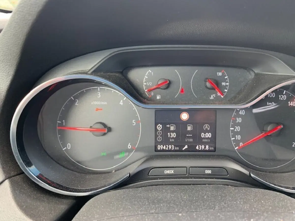 Opel Grandland X usata a Catania (14)
