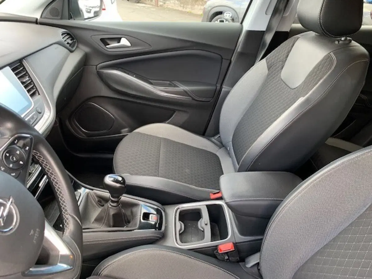 Opel Grandland X usata a Catania (9)