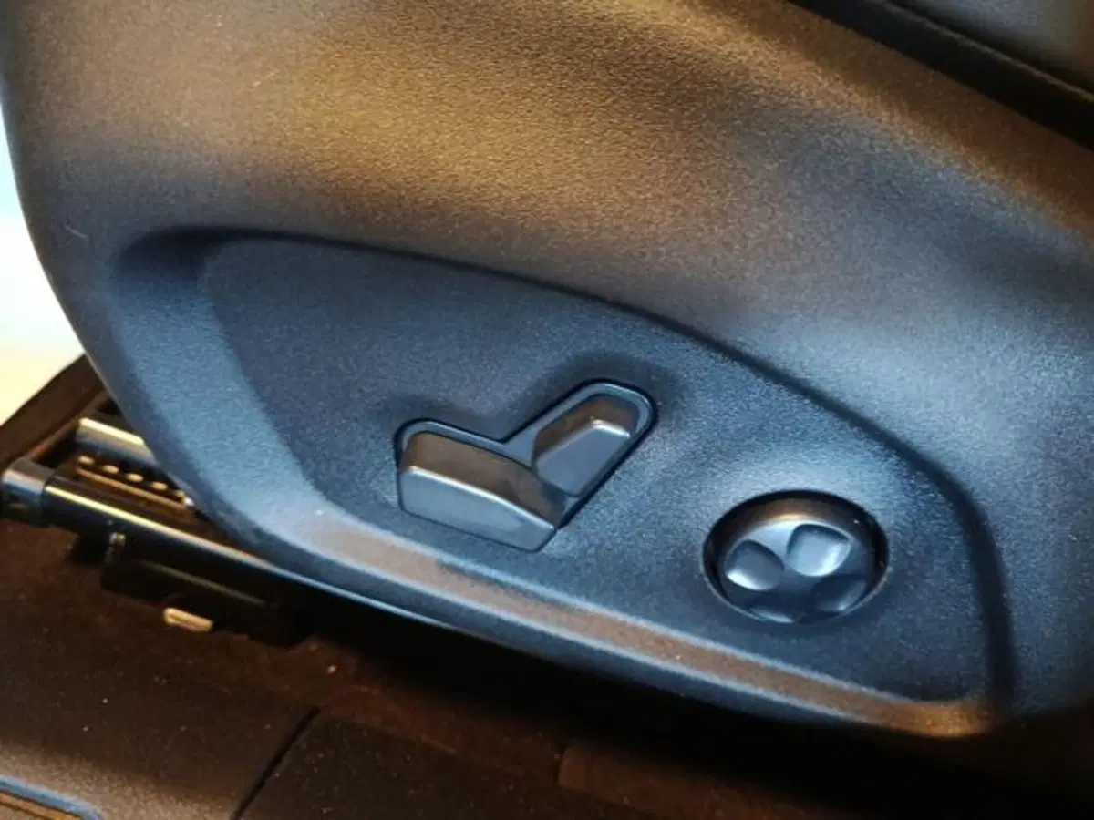 Alfa Romeo Tonale usata a Modena (17)
