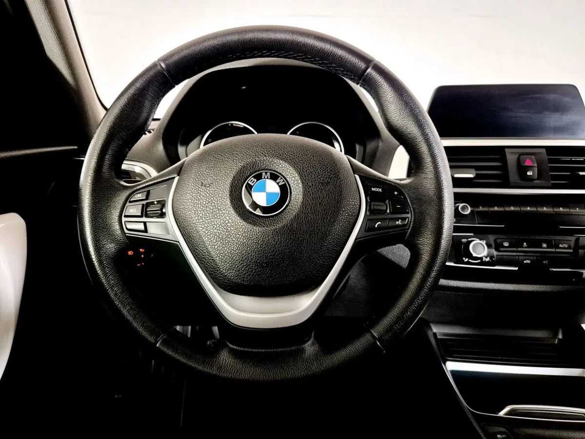 BMW Serie 1 5p. usata a Torino (10)