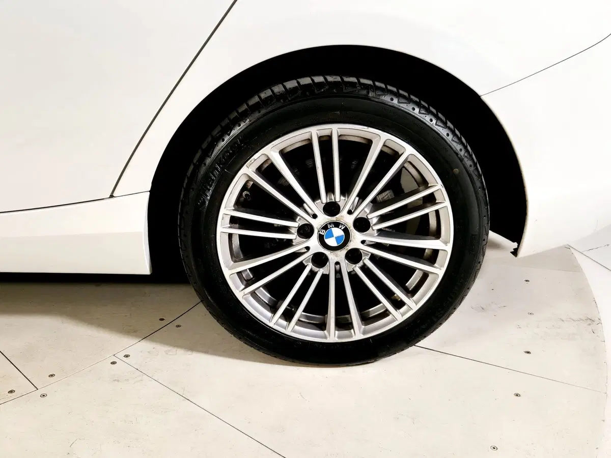 BMW Serie 1 5p. usata a Torino (15)
