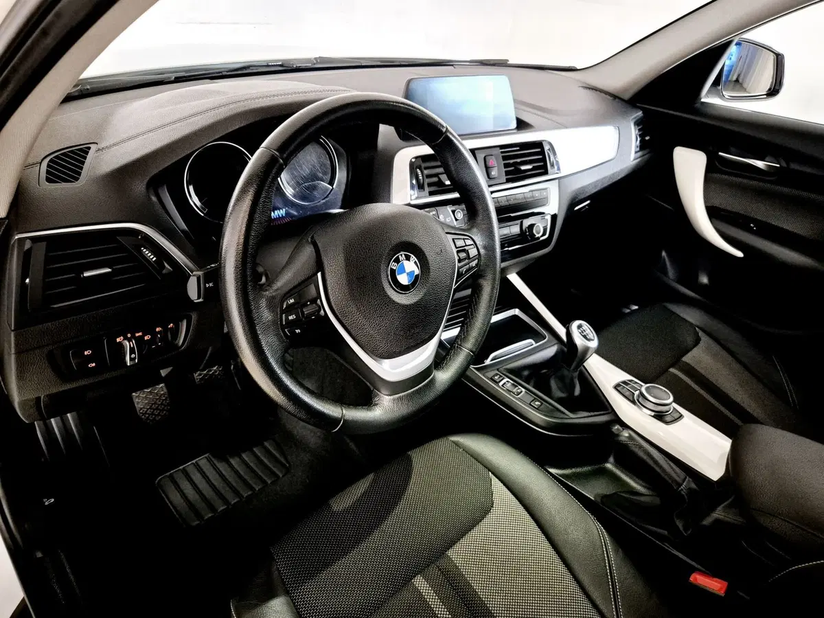 BMW Serie 1 5p. usata a Torino (7)