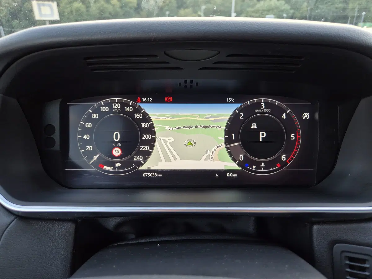 Land Rover Range Rover Sport usata a Genova (14)