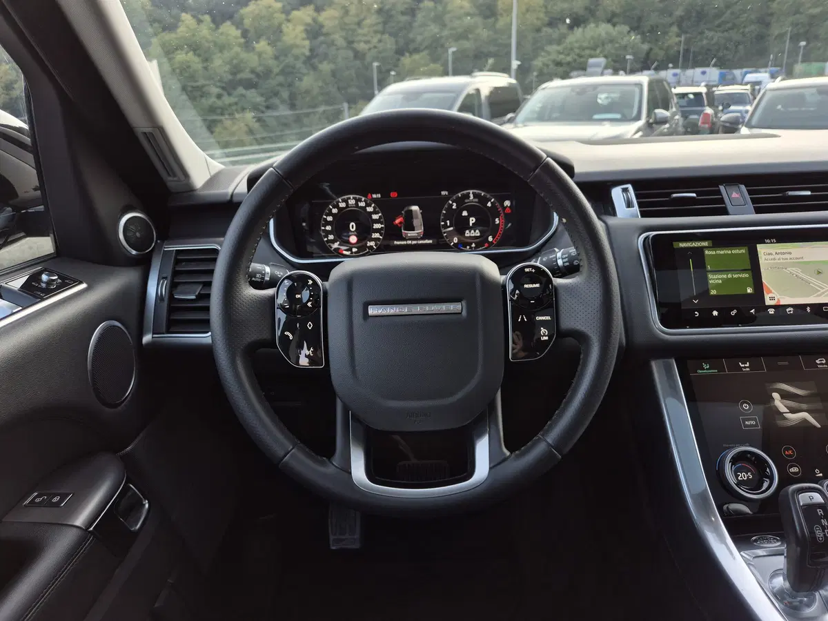 Land Rover Range Rover Sport usata a Genova (19)