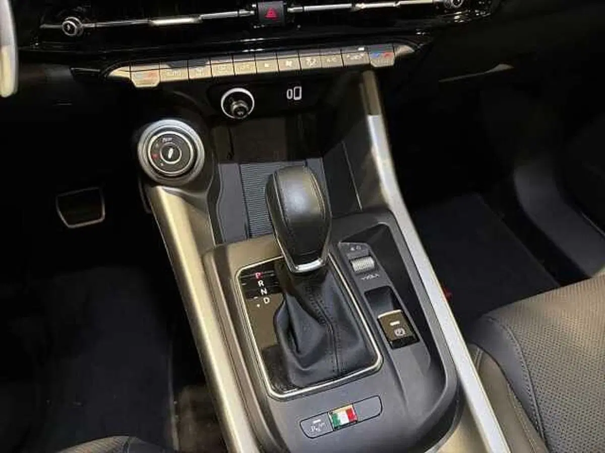 Alfa Romeo Tonale usata a Napoli (16)