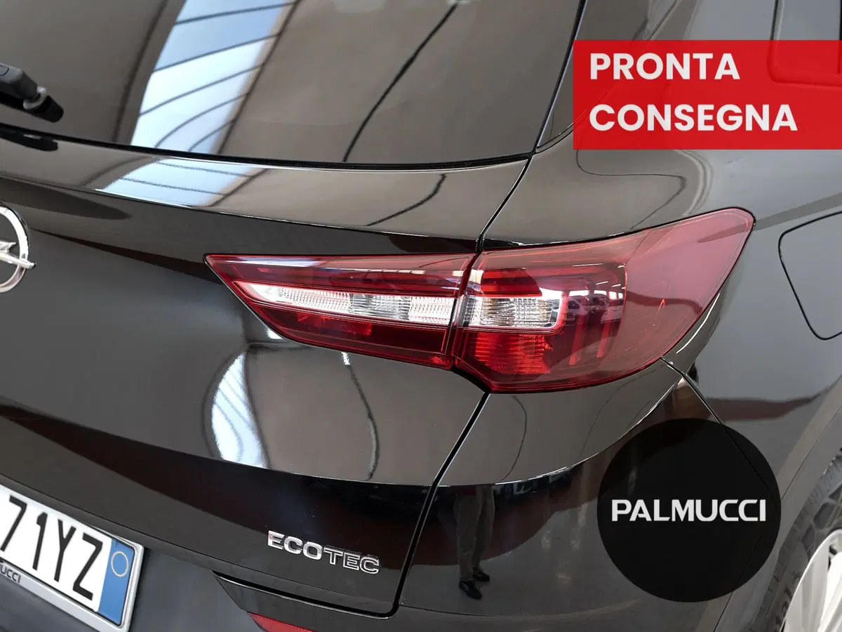 Opel Grandland X usata a Prato (6)