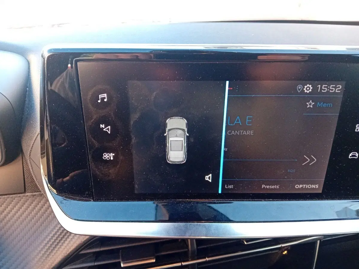 Peugeot 2008 usata a Pordenone (17)