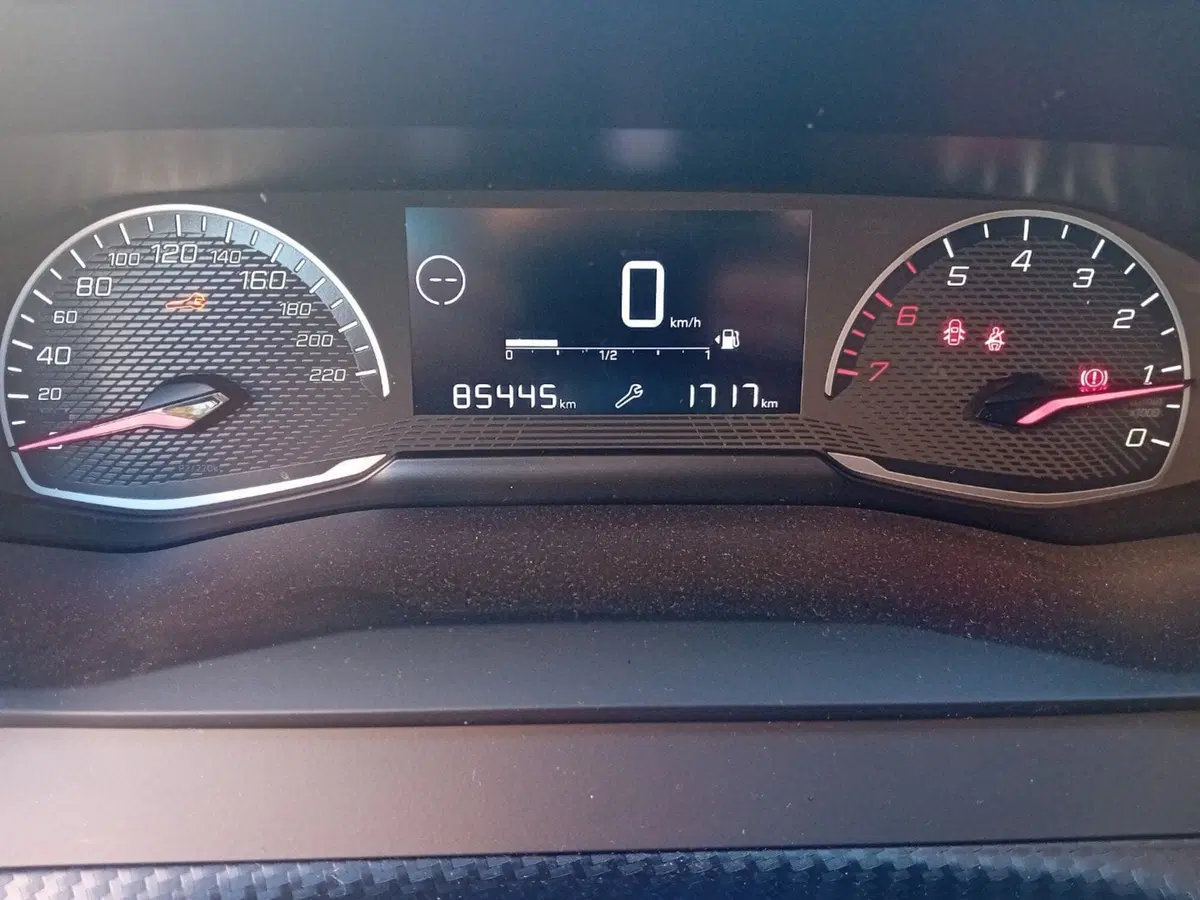 Peugeot 2008 usata a Pordenone (18)