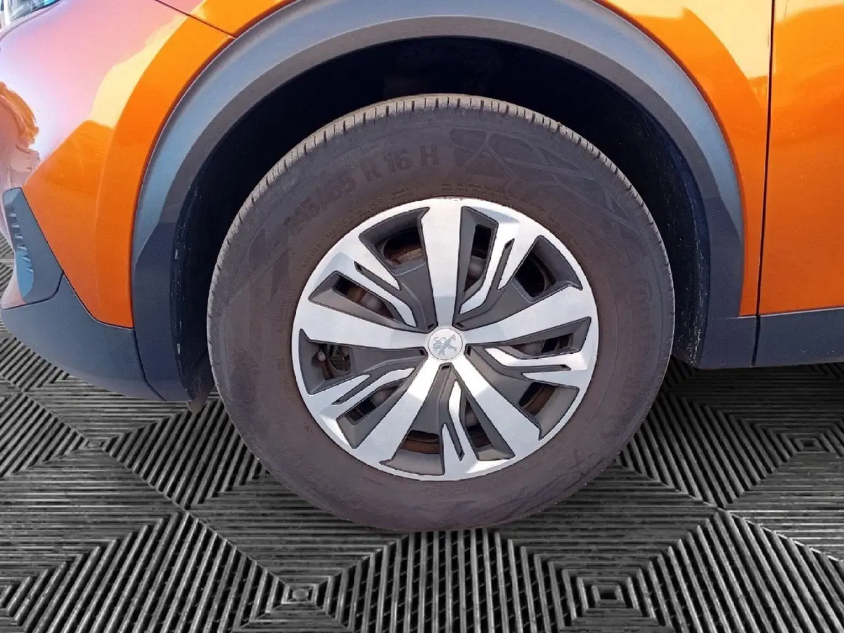 Peugeot 2008 usata a Pordenone (9)