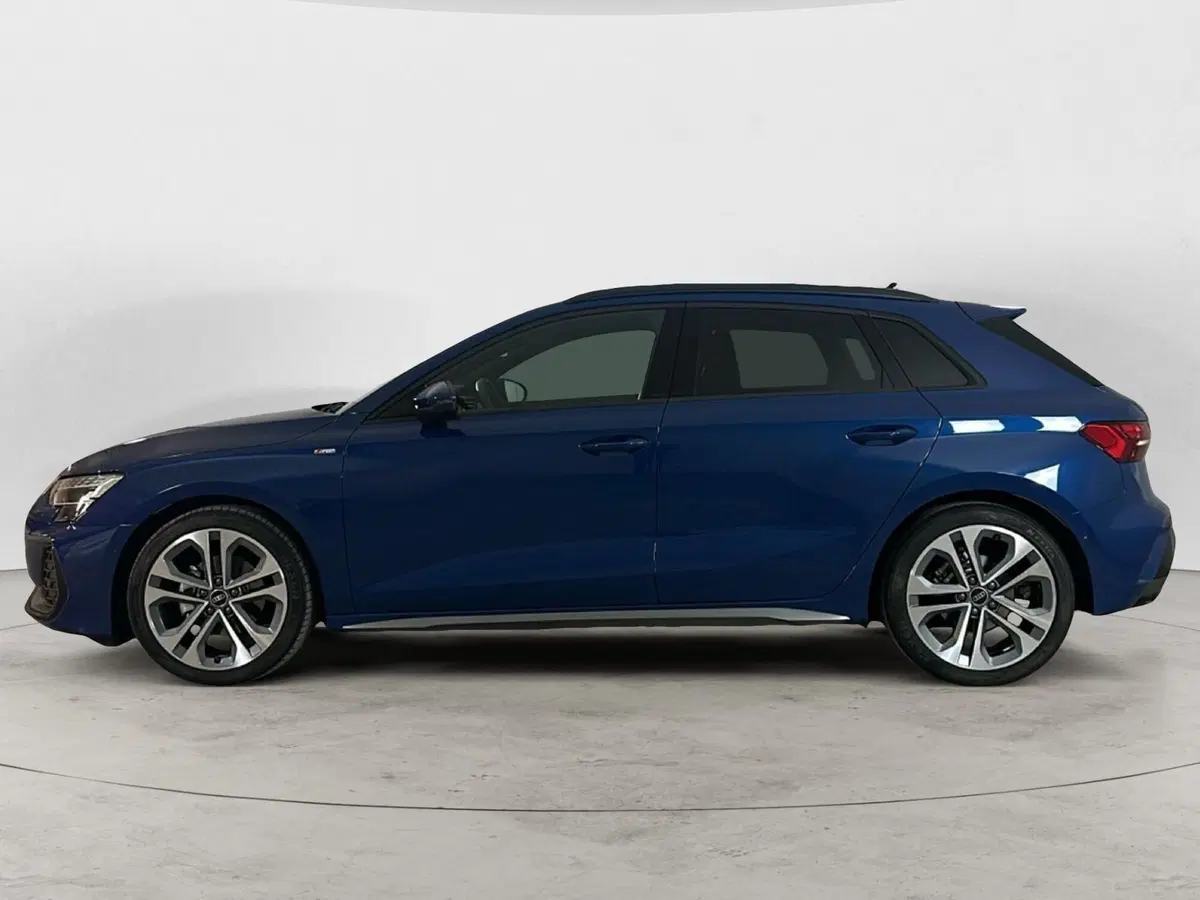 Audi A3 Sportback usata a Napoli (3)