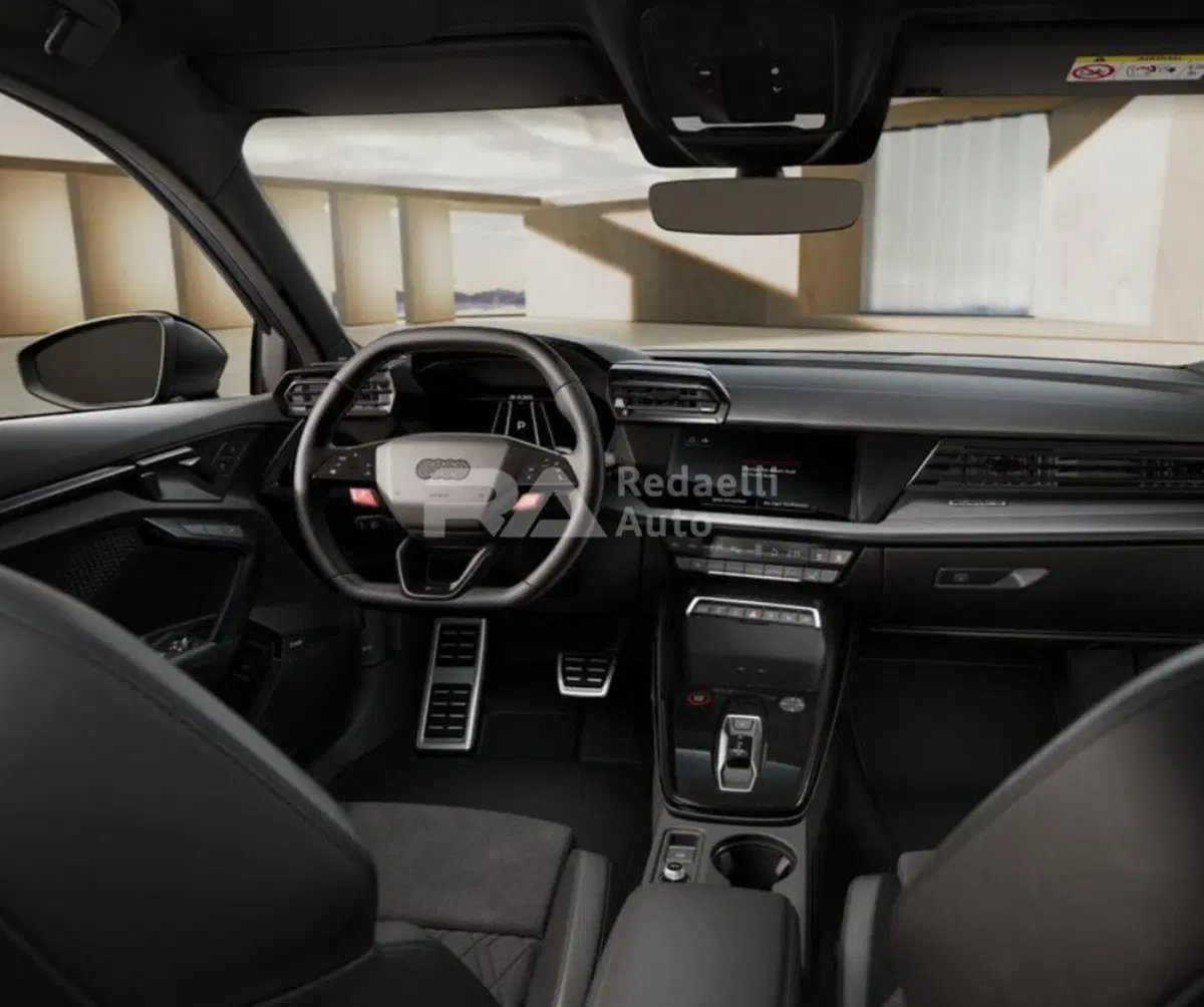 Audi RS 3 Sportback nuova a Lecco (5)