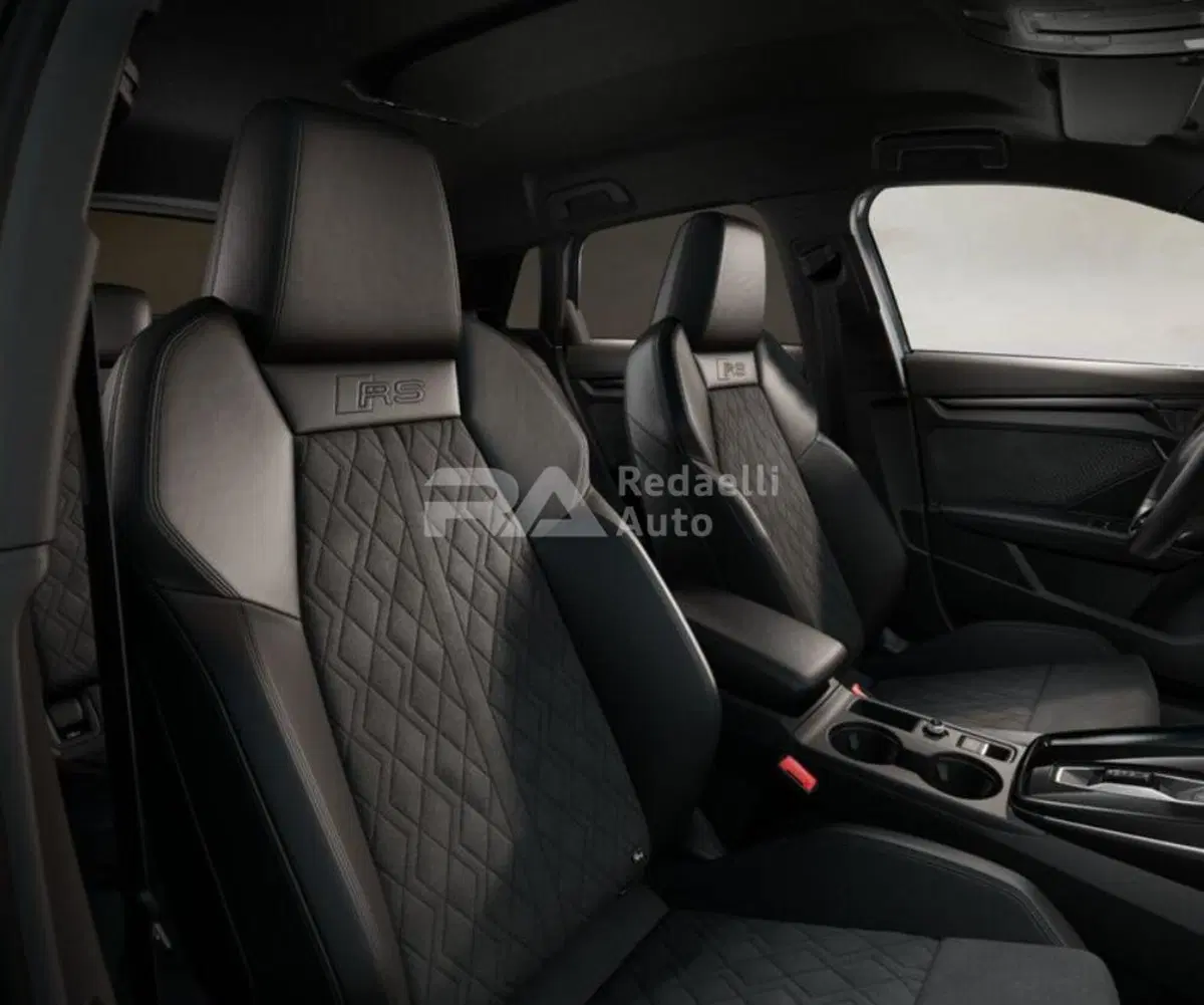 Audi RS 3 Sportback nuova a Lecco (6)