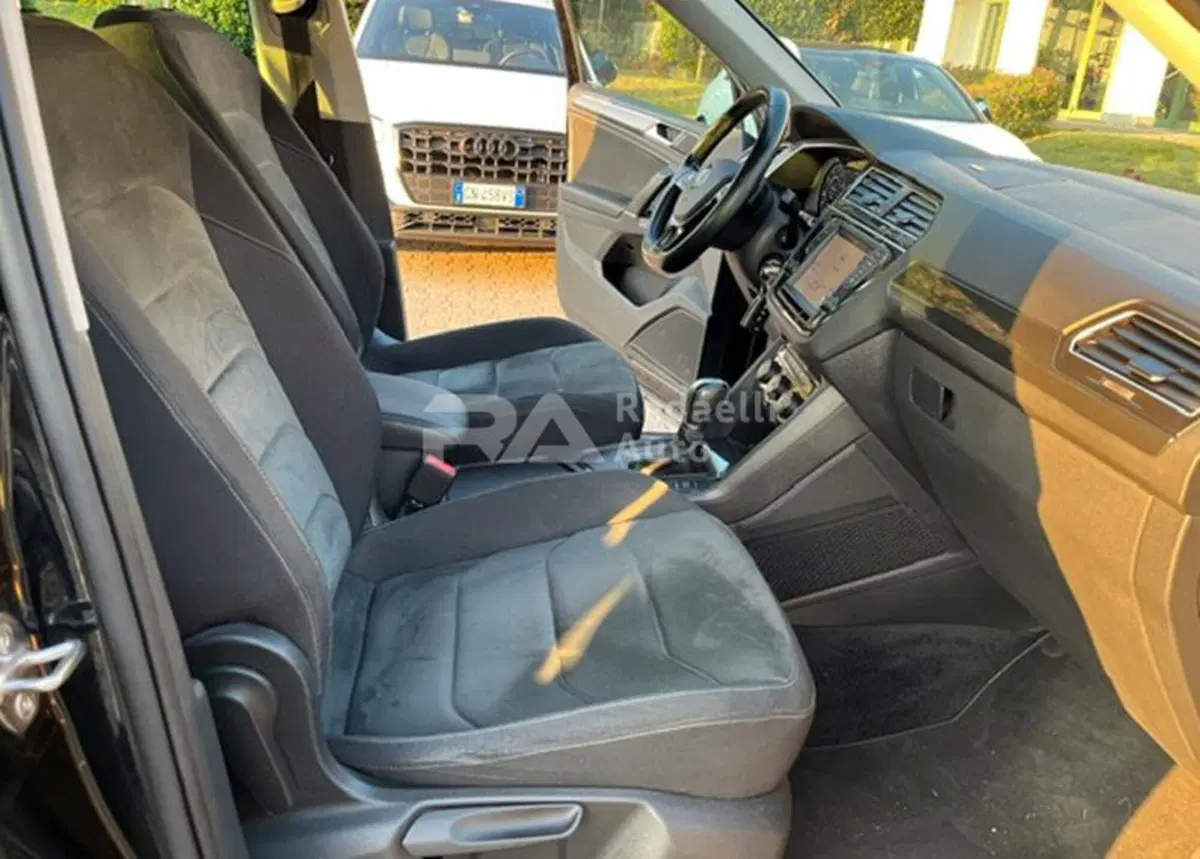 Volkswagen Tiguan usata a Lecco (10)