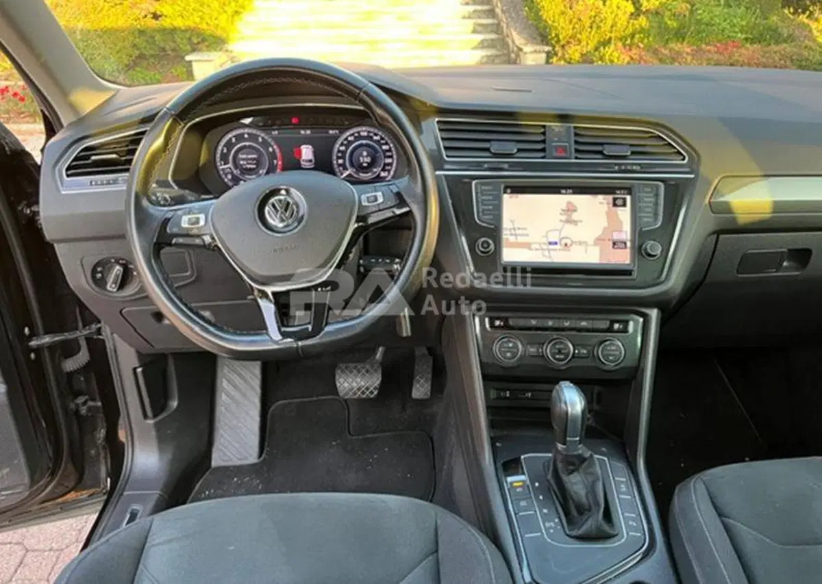 Volkswagen Tiguan usata a Lecco (8)