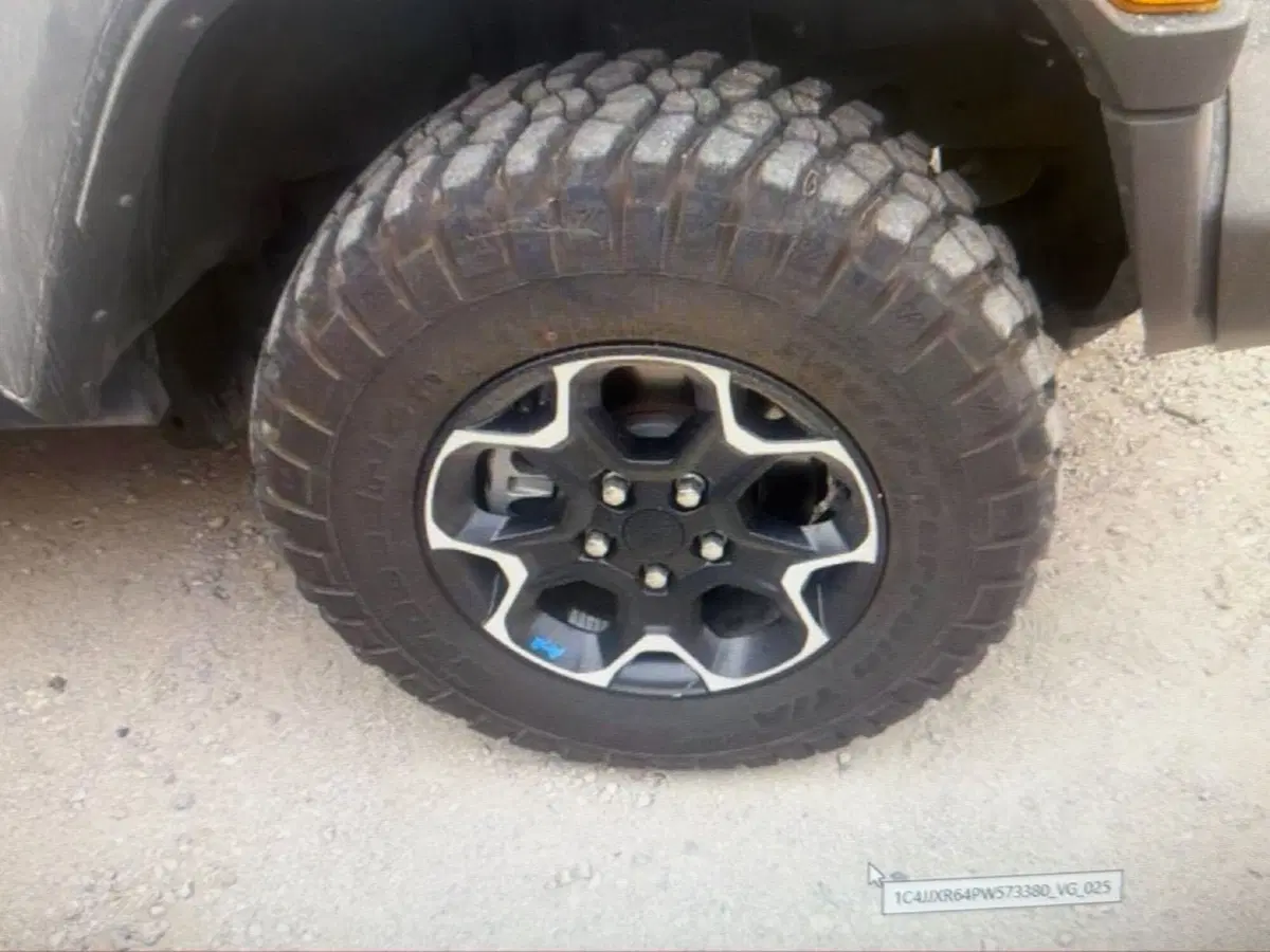Jeep Wrangler Unlimited usata a Palermo (12)