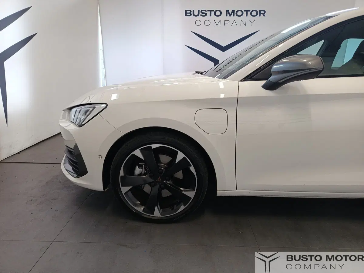Cupra Leon usata a Varese (7)