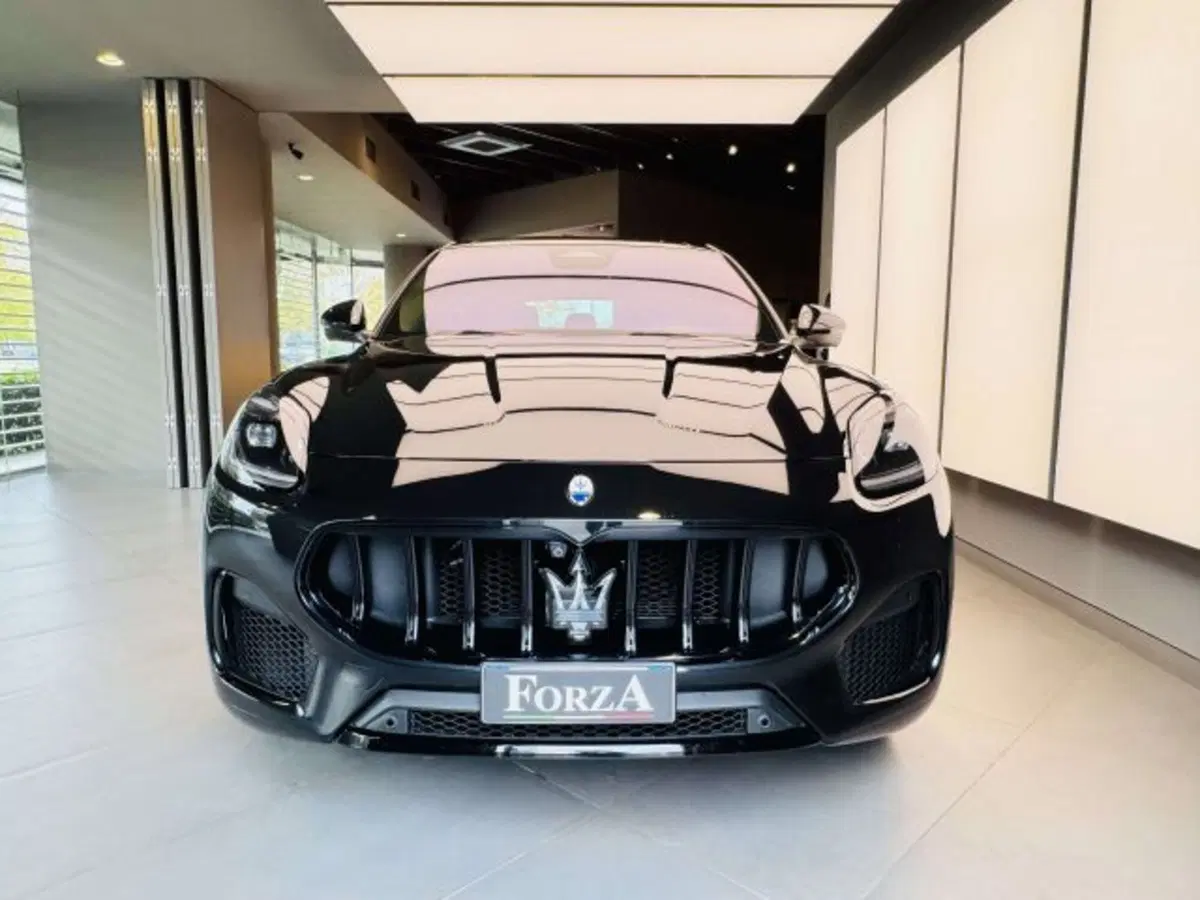 Maserati Grecale usata a Torino (2)