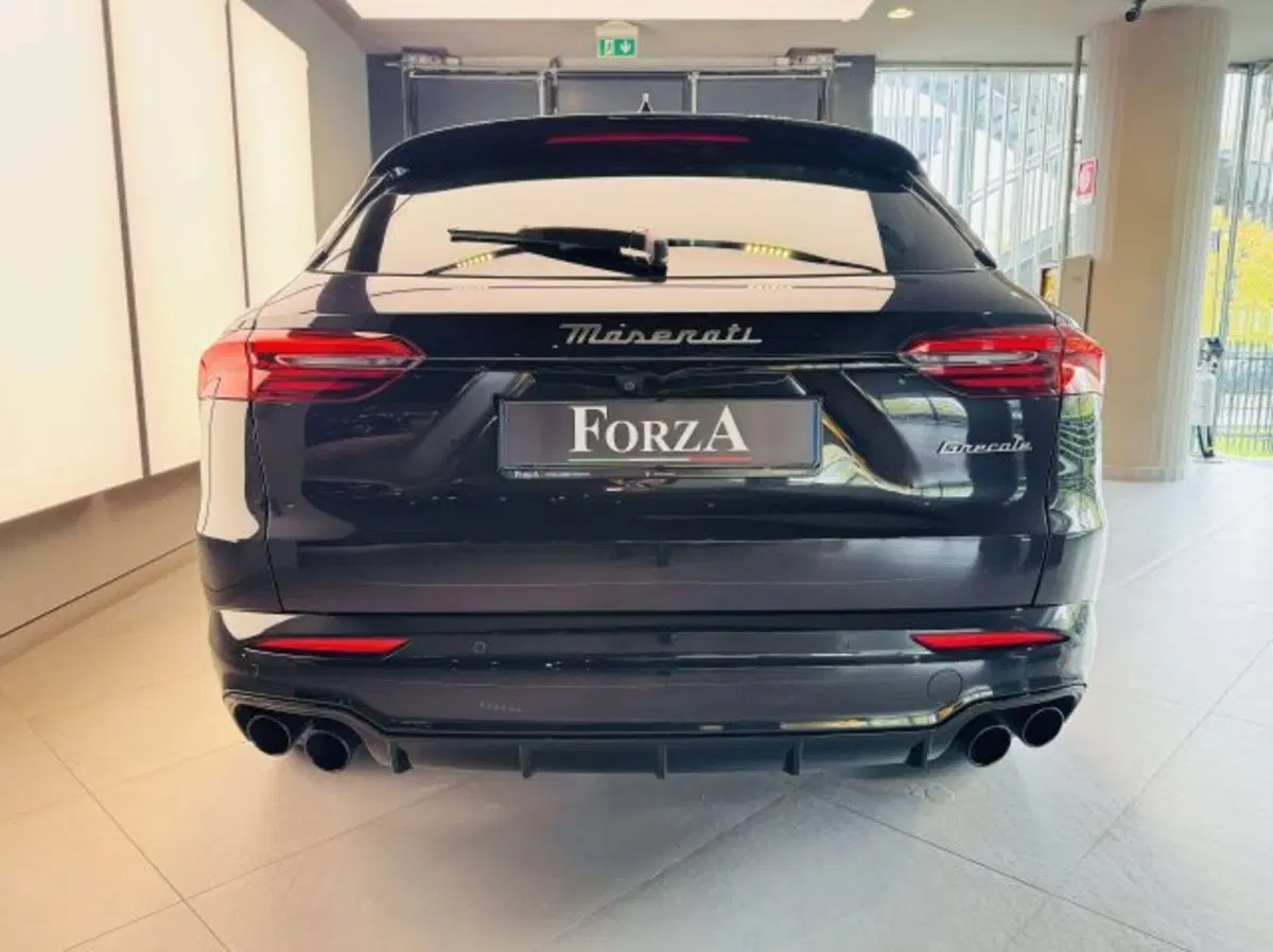 Maserati Grecale usata a Torino (7)