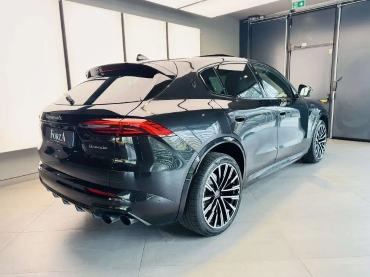 Maserati Grecale usata a Torino (8)