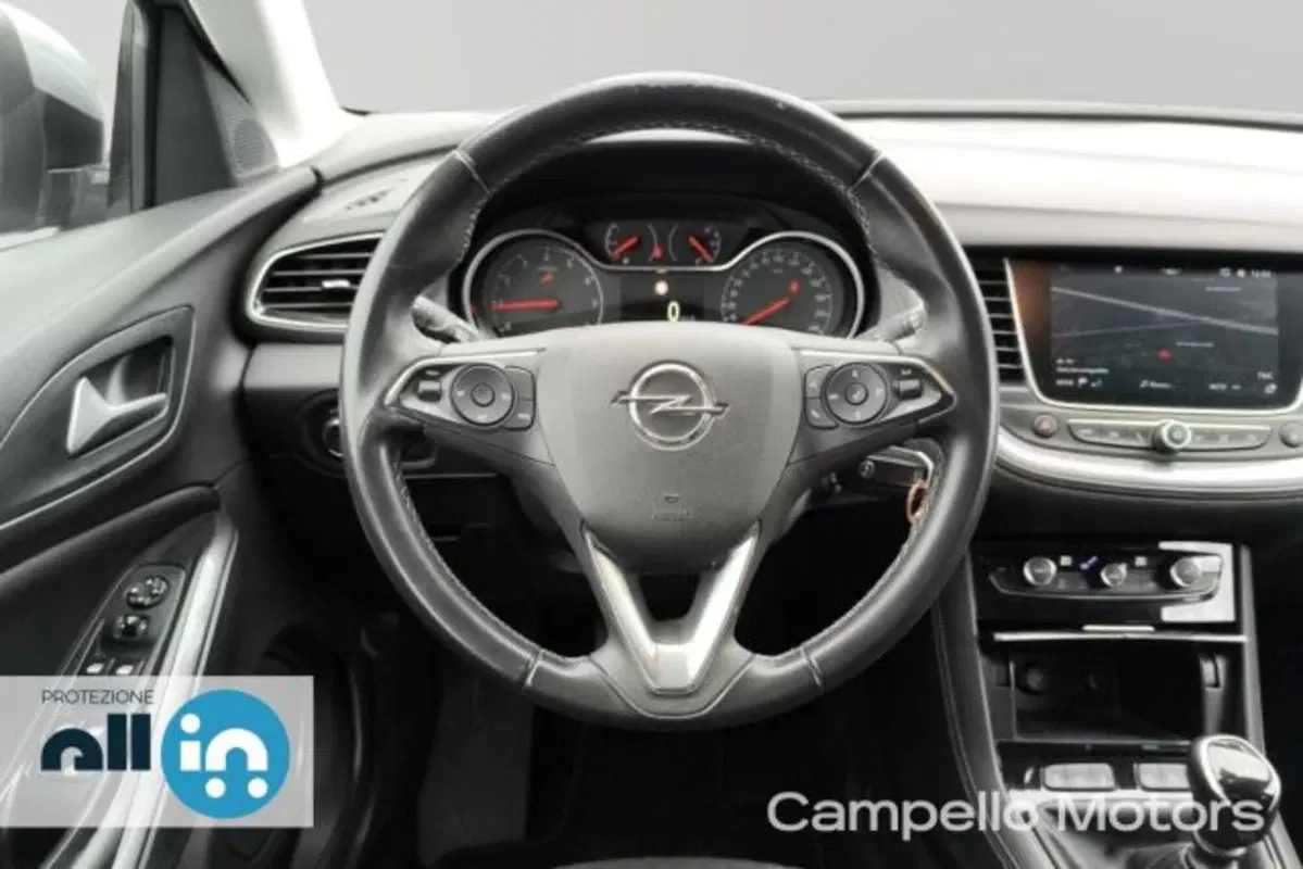 Opel Grandland X usata a Venezia (8)