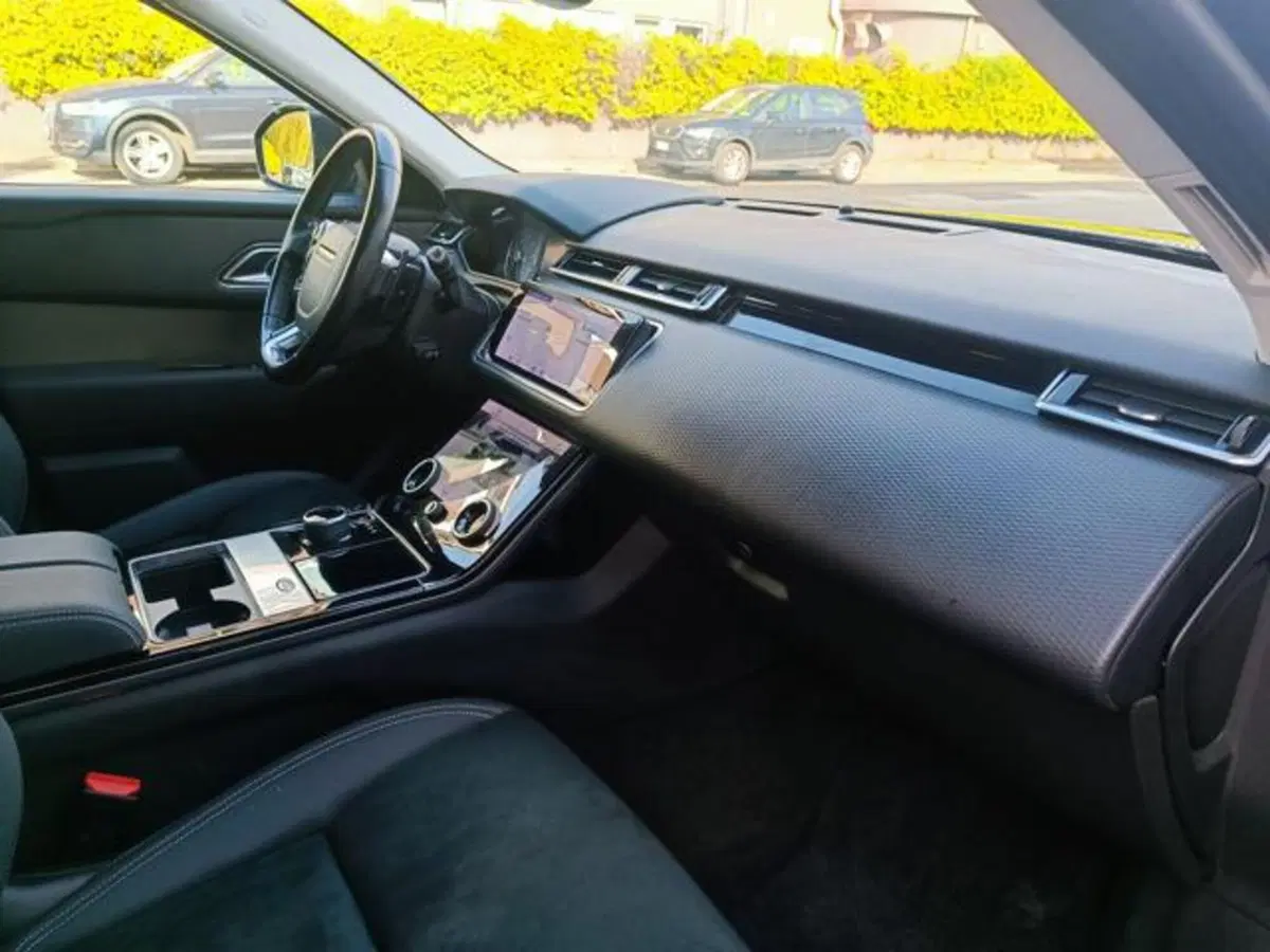 Land Rover Range Rover Velar usata a Pisa (13)