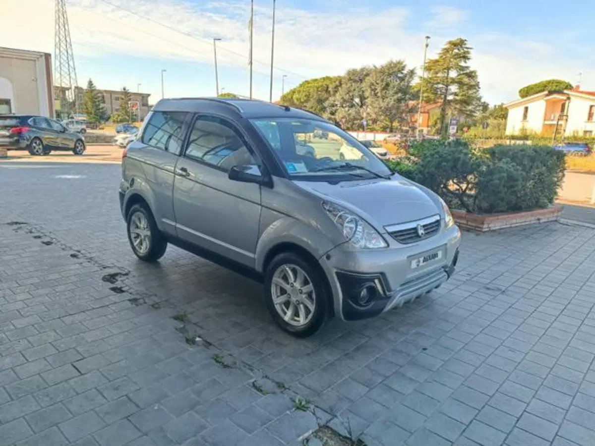 Aixam Crossover 400 usata a Pisa (5)
