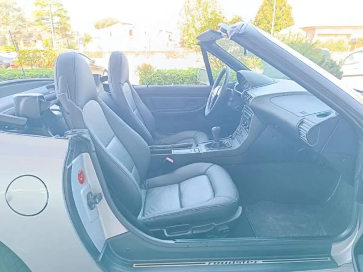 BMW Z3 Cabrio usata a Pisa (9)