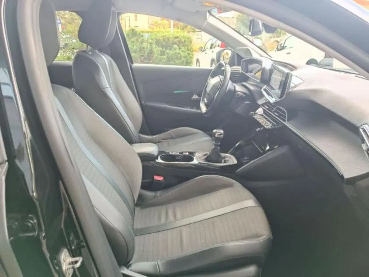 Peugeot 208 usata a Pisa (16)
