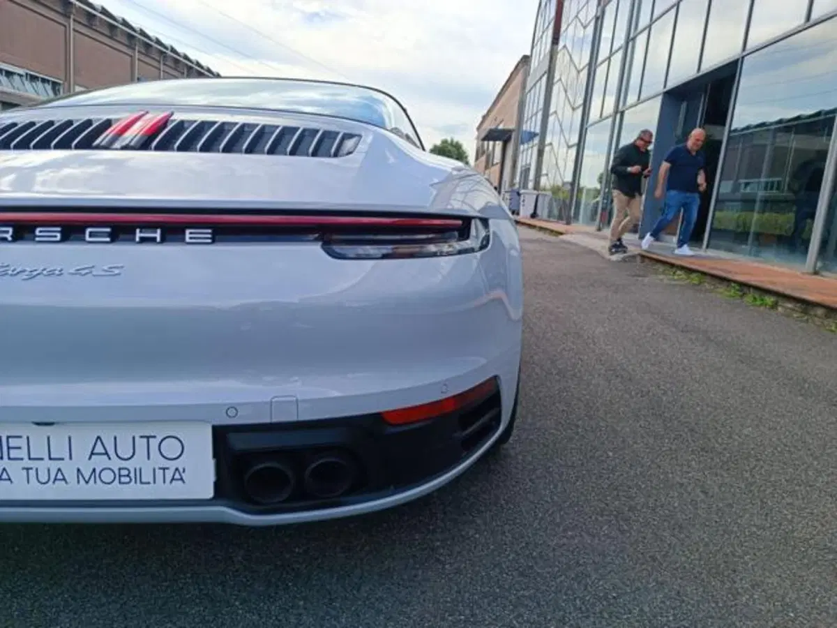 Porsche 911 Cabrio usata a Pisa (14)