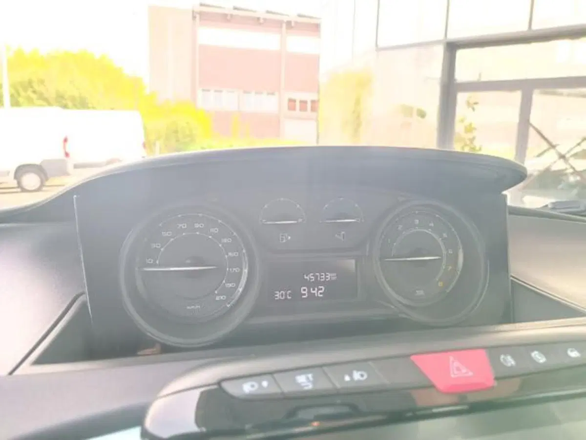 Lancia Ypsilon usata a Pisa (13)