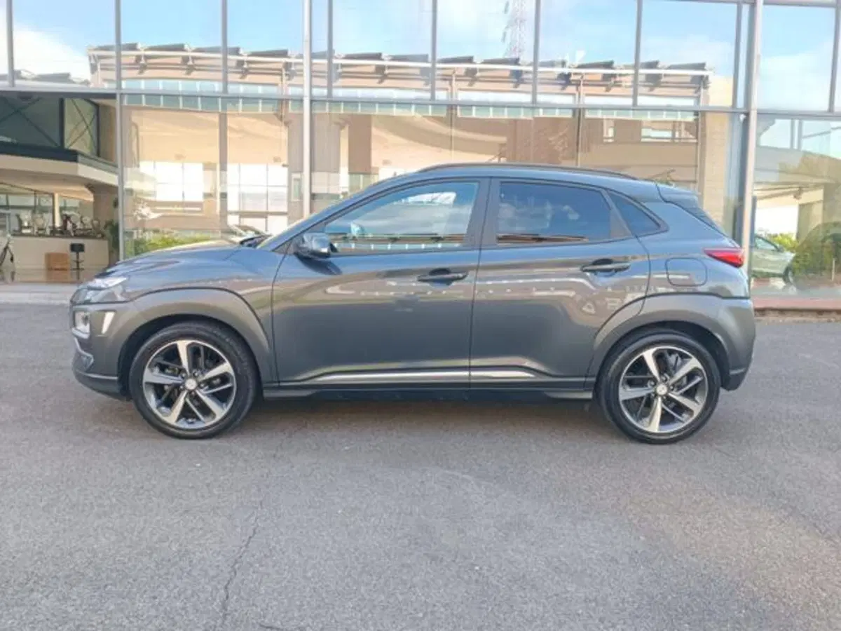 Hyundai Kona usata a Pisa (2)