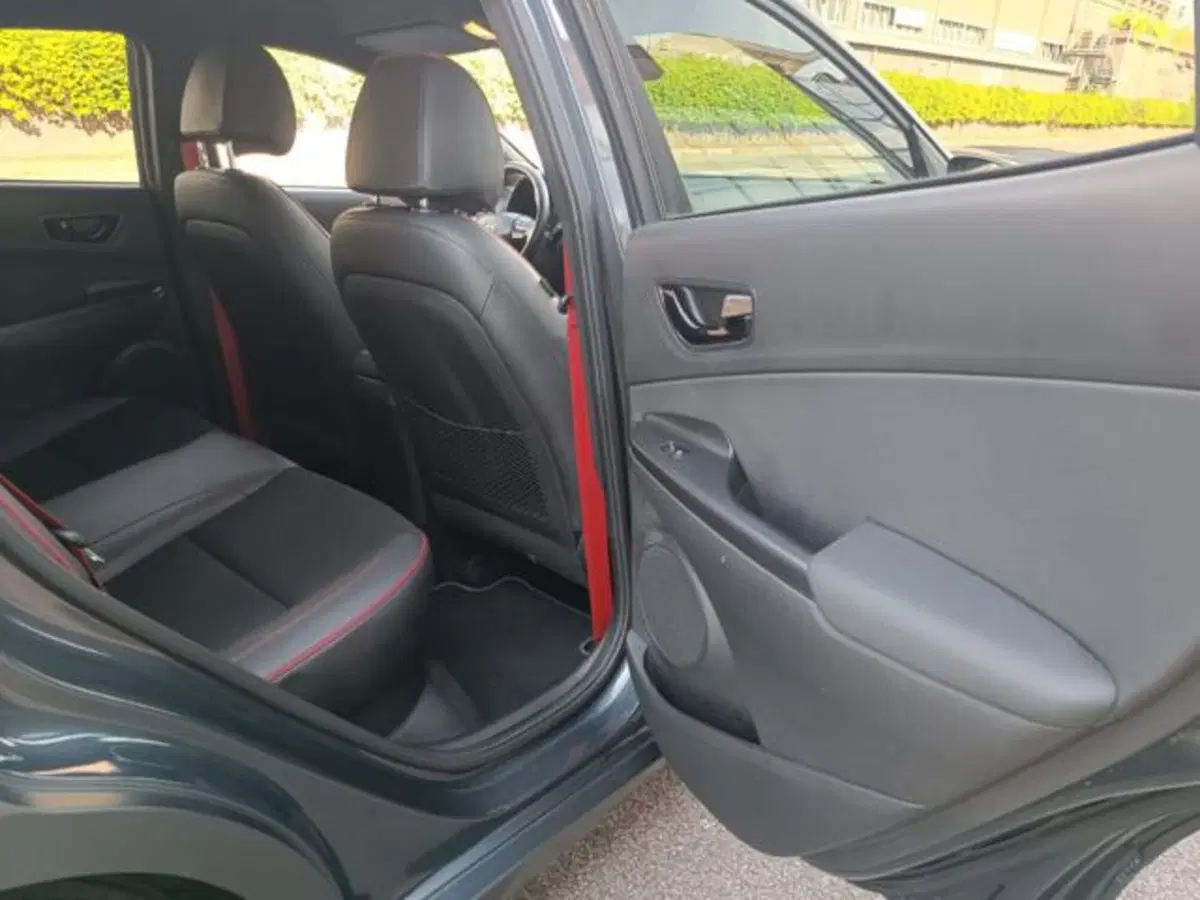 Hyundai Kona usata a Pisa (20)