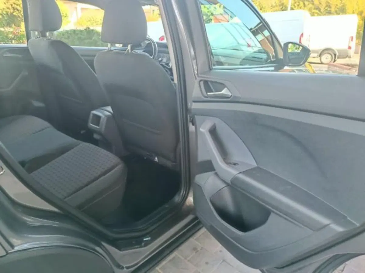 Volkswagen T-Cross usata a Pisa (7)
